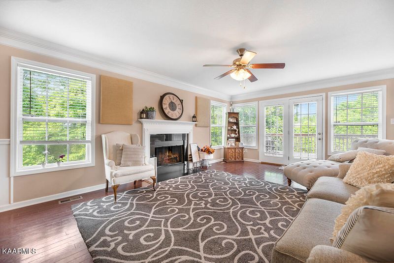 8511 Childress Rd, Powell, TN 37849