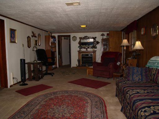 8512 Trout Dr, Mascot, TN 37806