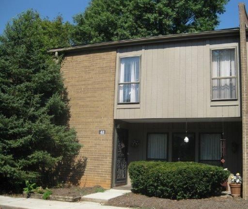 8513 Ankara Ct, Knoxville, TN 37923