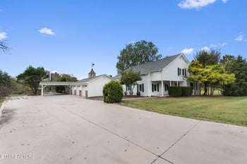 852 County Road 422, Englewood, TN 37329