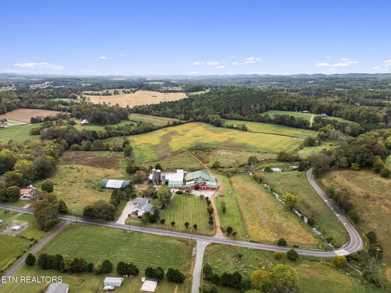 852 County Road 422, Englewood, TN 37329