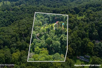 8521 Parker Rd, Corryton, TN 37721