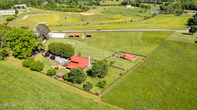 8527 Tazewell Pike, Corryton, TN 37721