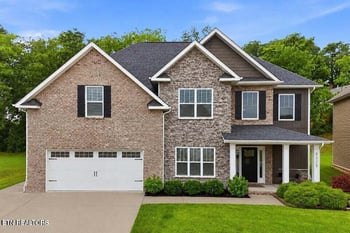 8529 Creek Valley Ln, Knoxville, TN 37931