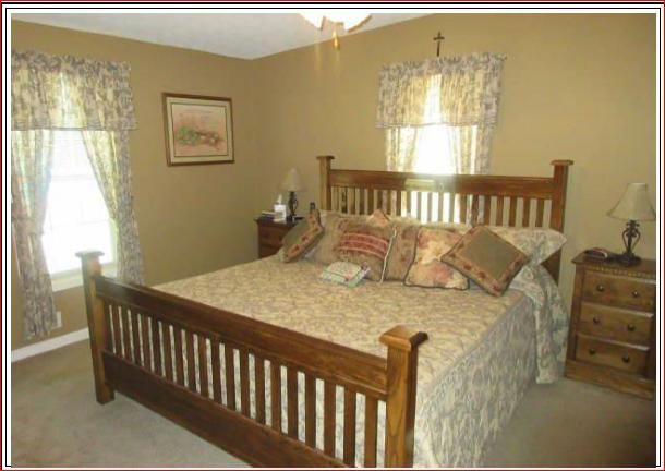 853 Reagan Valley Rd, Tellico Plains, TN 37385