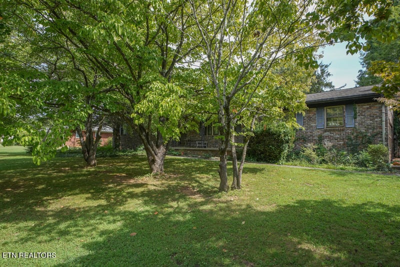 853 W Cunningham St, Alcoa, TN 37701