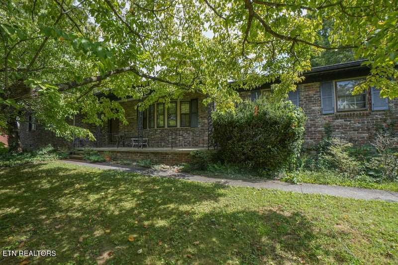 853 W Cunningham St, Alcoa, TN 37701