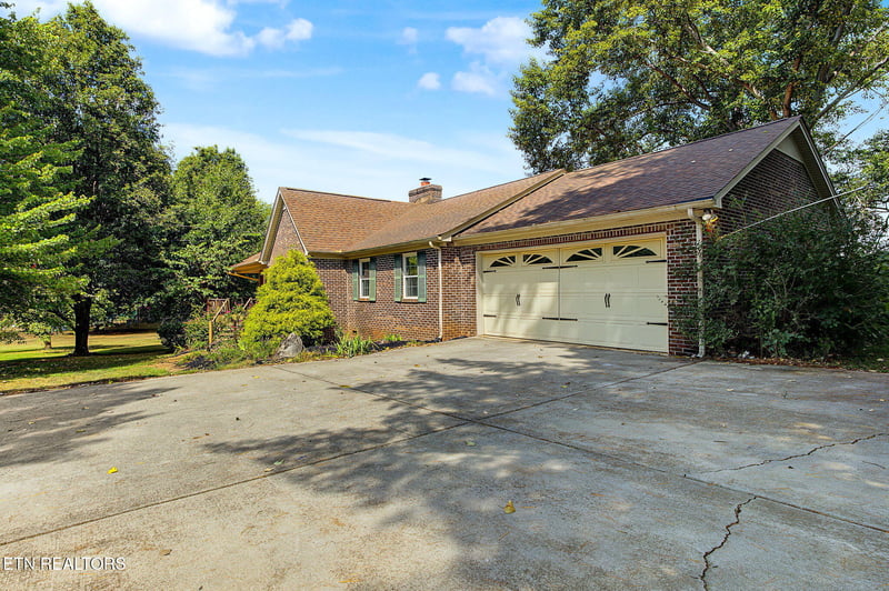 8530 Restful Way, Corryton, TN 37721