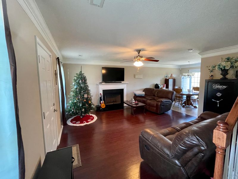 8534 Bowsong Ln, Powell, TN 37849