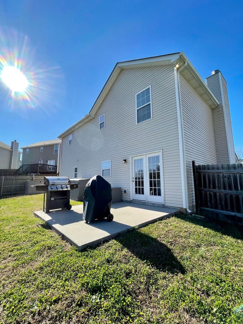 8534 Bowsong Ln, Powell, TN 37849