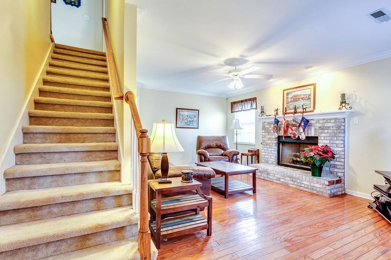 8536 Rayworth Tr, Powell, TN 37849