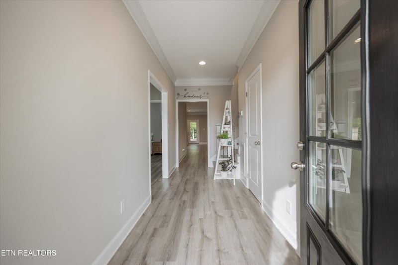 8537 Creek Valley Ln, Knoxville, TN 37931