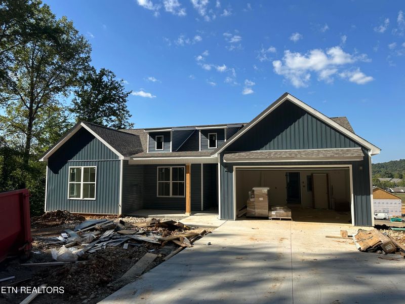 8543 Troutman Ln, Knoxville, TN 37931