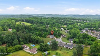 8545 Knoll Pines Ln, Powell, TN 37849