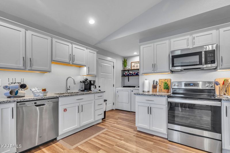 855 Blue Herring Way, Sevierville, TN 37876