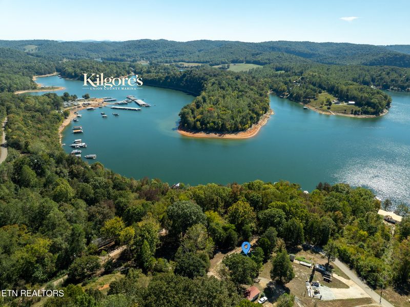 855 Straight Branch Rd, Speedwell, TN 37870
