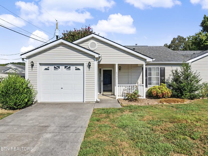 8553 Wisteria Way, Knoxville, TN 37931