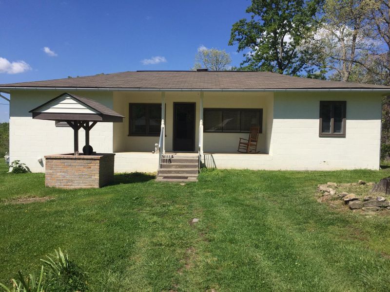 856 Burrville Rd, Sunbright, TN 37872