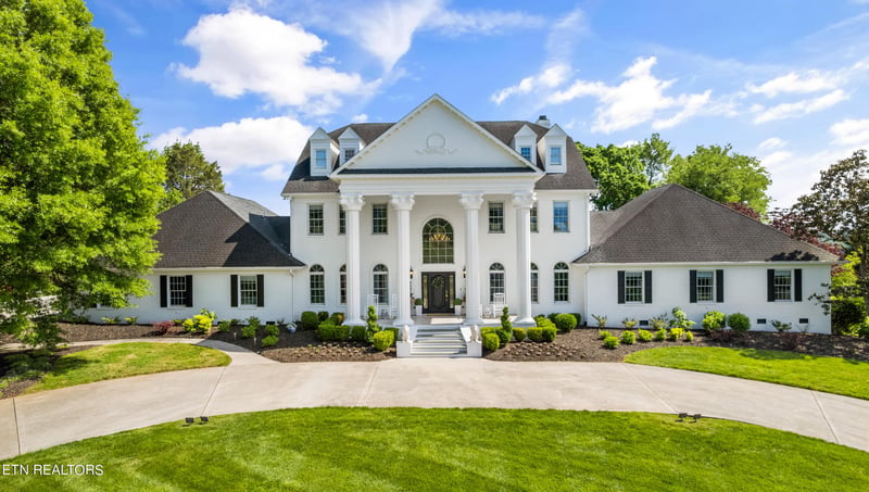 8566 River Club Way, Knoxville, TN 37922