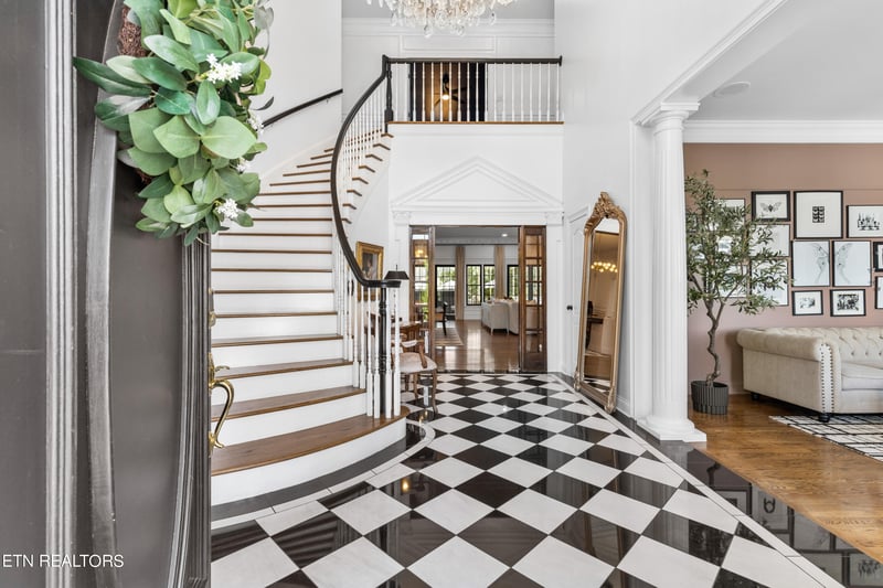 8566 River Club Way, Knoxville, TN 37922