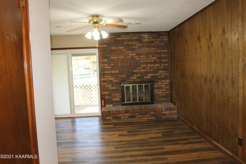 857 Walker Ave, Seymour, TN 37865