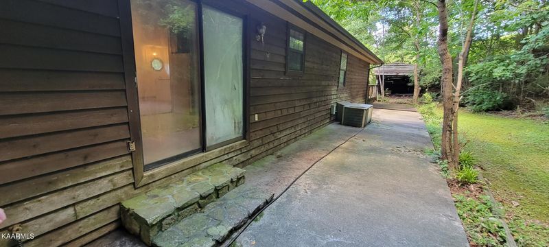 8578 Pedigo Rd, Powell, TN 37849