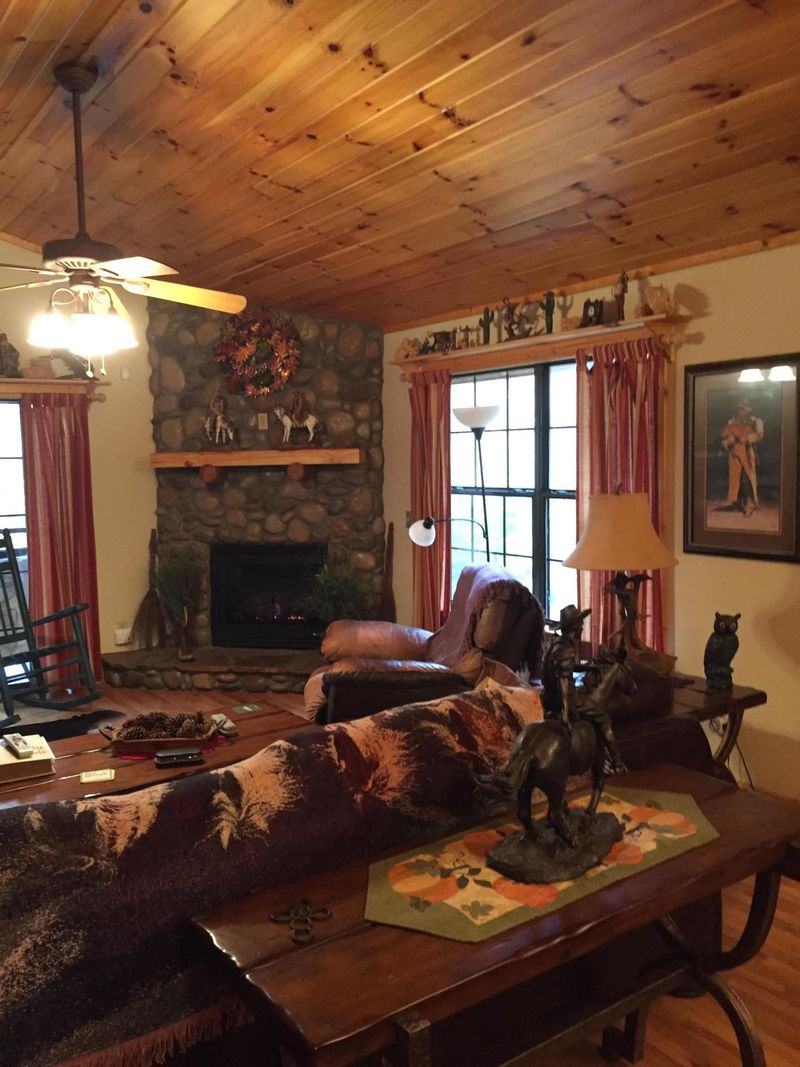 859 Cabin Creek Way, Sevierville, TN 37862