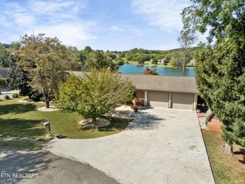 859 Collie Cove Ct, Friendsville, TN 37737