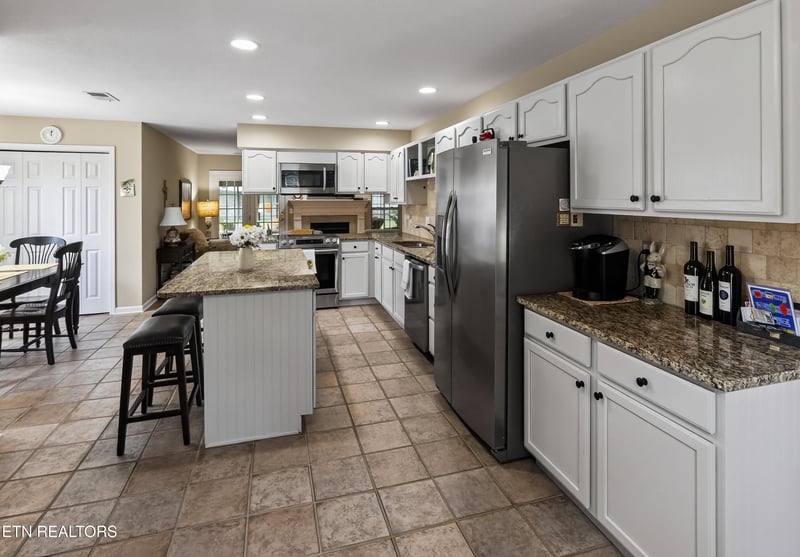 860 Baylor Cir, Knoxville, TN 37923