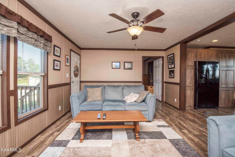 860 Loudon Rd, Loudon, TN 37774