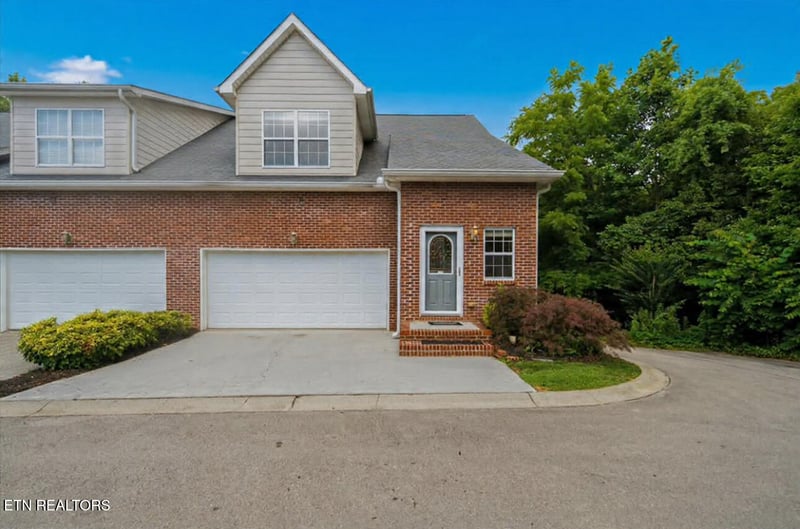 8601 Ashbourne Way, Knoxville, TN 37923