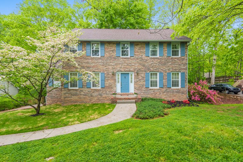 8605 Nubbin Ridge Rd, Knoxville, TN 37923