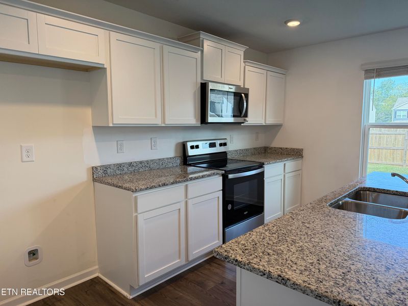 8607 Mascot Rd, Knoxville, TN 37924