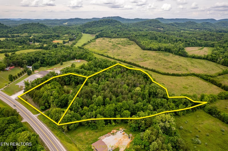 8609 Tennessee 68, Tellico Plains, TN 37385