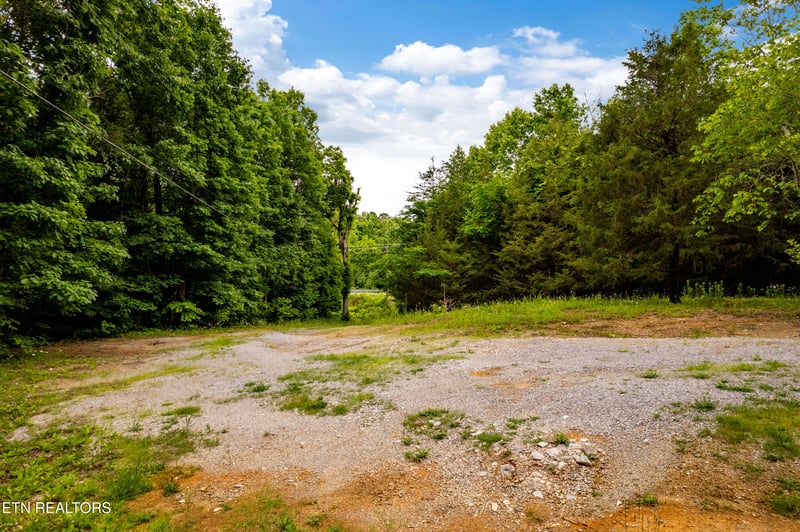 8609 Tennessee 68, Tellico Plains, TN 37385