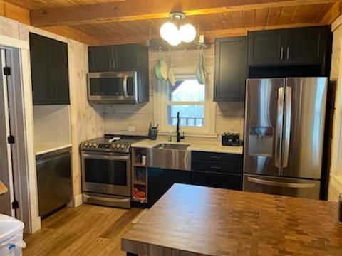861 Dry Valley Rd, Townsend, TN 37882