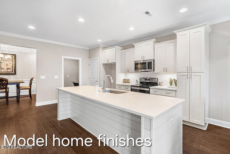 861 Levis Ridge Ln, Knoxville, TN 37918