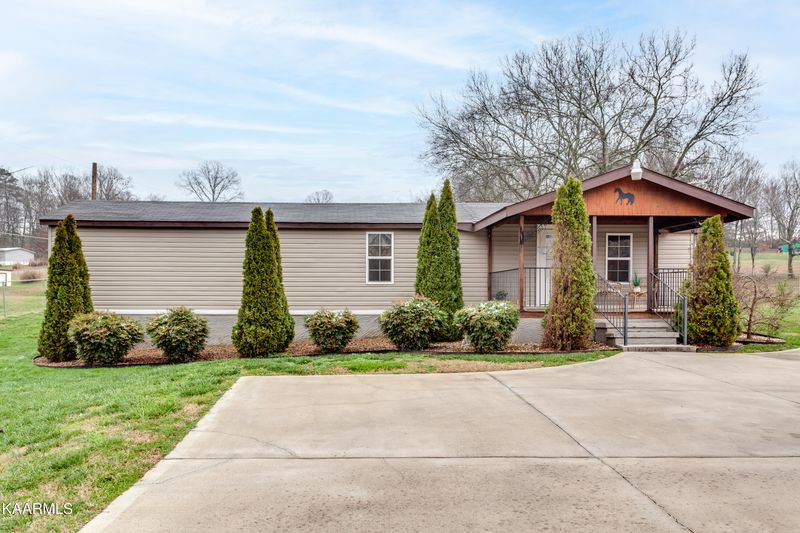 8610 Trout Rd, Mascot, TN 37806