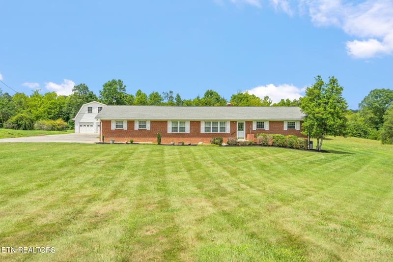 8617 N Ruggles Ferry Pike, Strawberry Plains, TN 37871