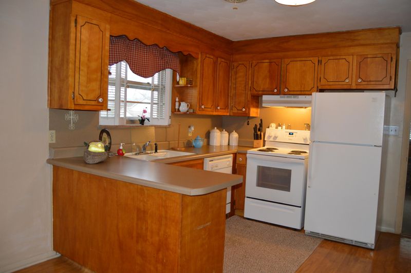 862 S Old Sevierville Pike, Seymour, TN 37865