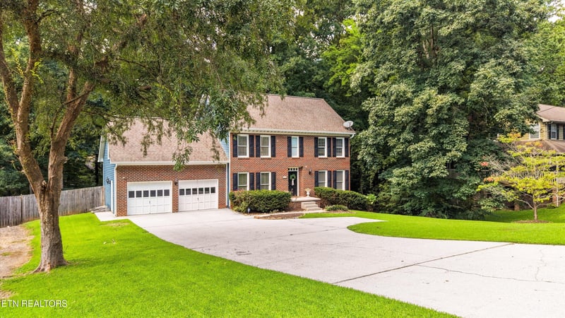 8621 Nubbin Ridge Rd, Knoxville, TN 37923