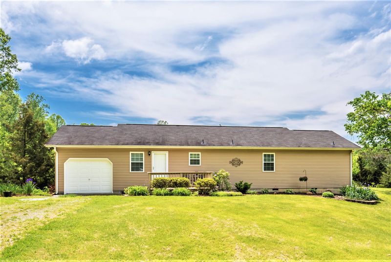 8624 Bud Hawkins Rd, Corryton, TN 37721