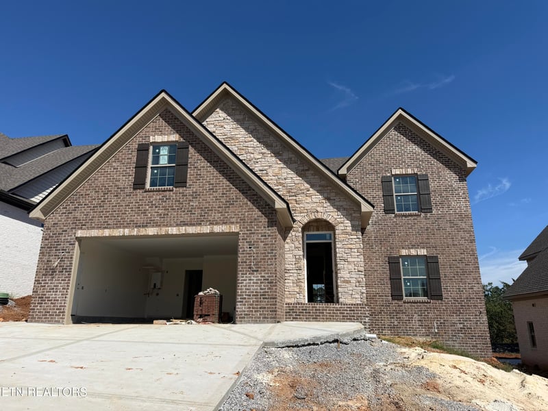 8626 Dancing Bear Ln, Knoxville, TN 37923