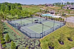 863 Castaway Ln, Lenoir City, TN 37772