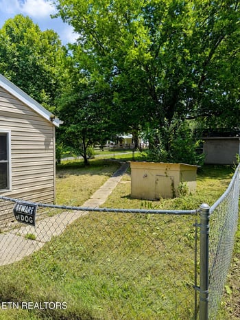 8632 Curtis Rd, Knoxville, TN 37914