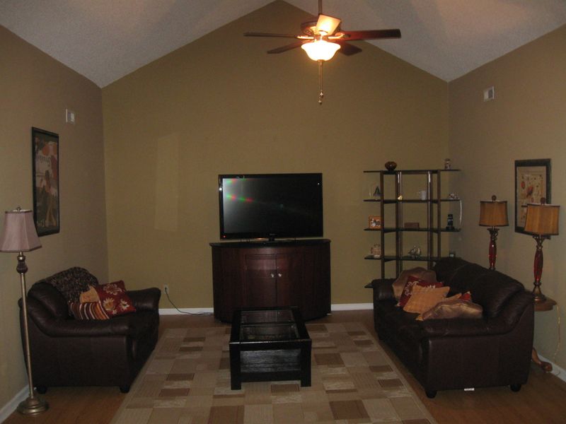 8635 Denmark St, Knoxville, TN 37931