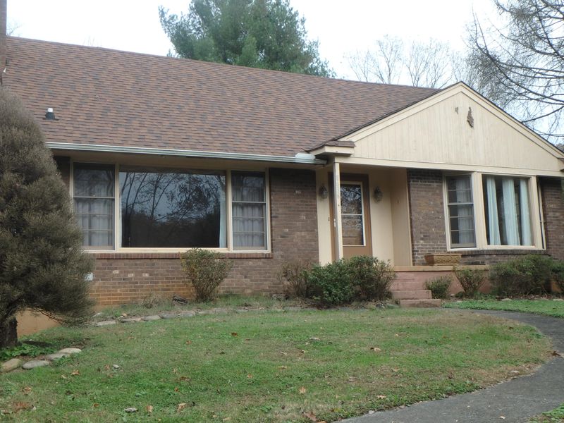8636 Widener Rd, Knoxville, TN 37920