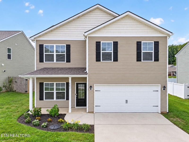 8647 Satellite Ln, Knoxville, TN 37920