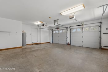 865 River Rd, Kingston, TN 37763