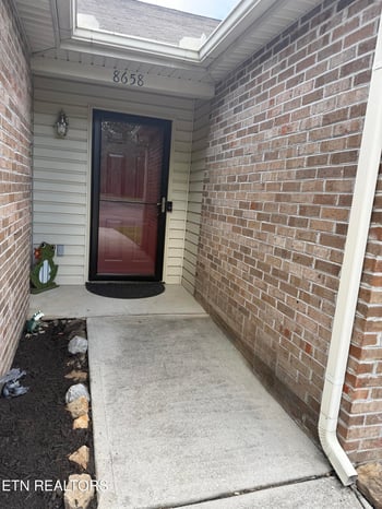 8658 Denmark St, Knoxville, TN 37931